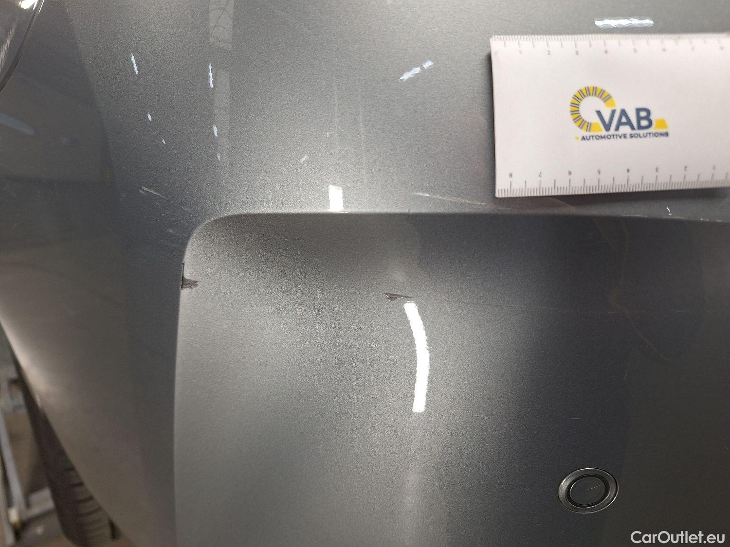 Bmw  Serie 3 BMW, 3-serie Touring '18, BMW 3 Reeks Touring 318dA (100 kW) 5d #18