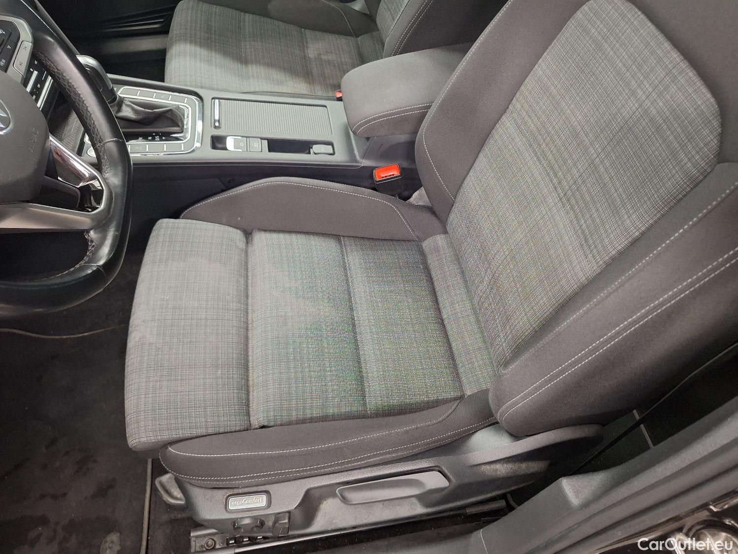  Volkswagen  Passat VW,  Variant FL'19, Volkswagen  Variant 2.0 TDI SCR 110kW DSG7 S #35