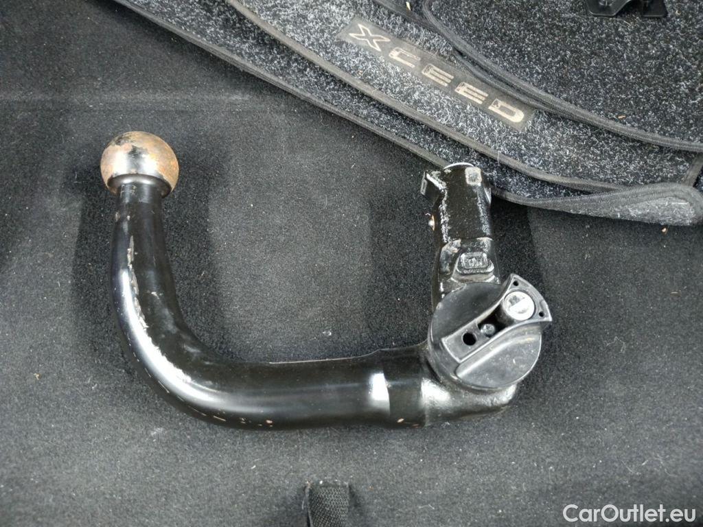 KIA  XCeed KIA  1.6 GDi PHEV DCT Business Line 5d #97