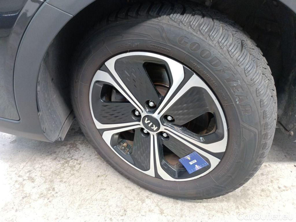 KIA  XCeed KIA  1.6 GDi PHEV DCT Business Line 5d #26