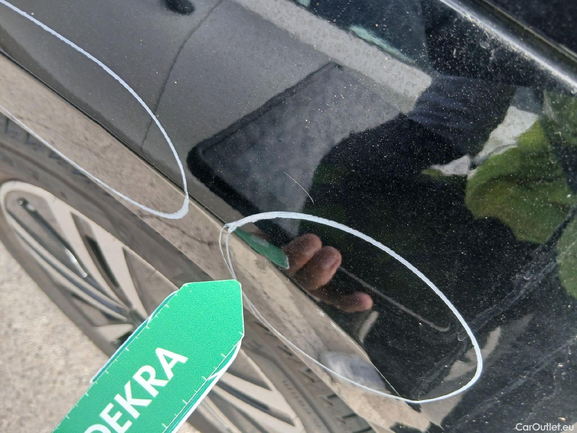  Mercedes  A-Klasse MERCEDES-BENZ Clase A / 2018 / 5P / berlina con portón A 250 e #22