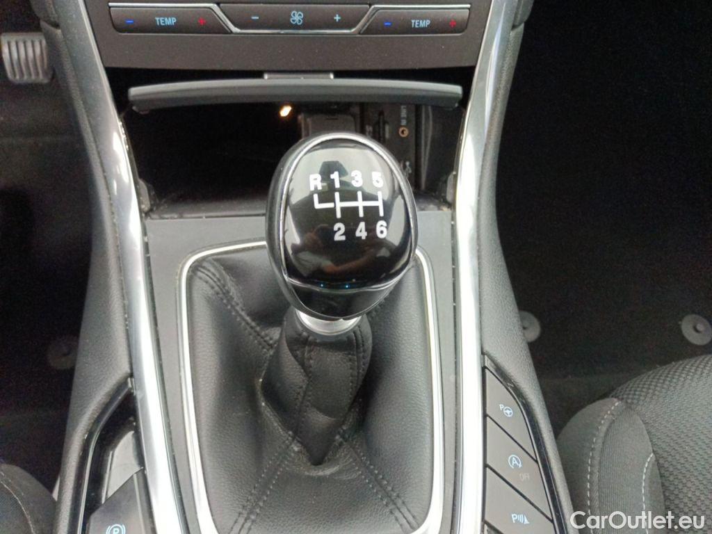 Ford  S-Max Ford  2.0 TDCi 110kW S/S Business Ed+ 5d #27