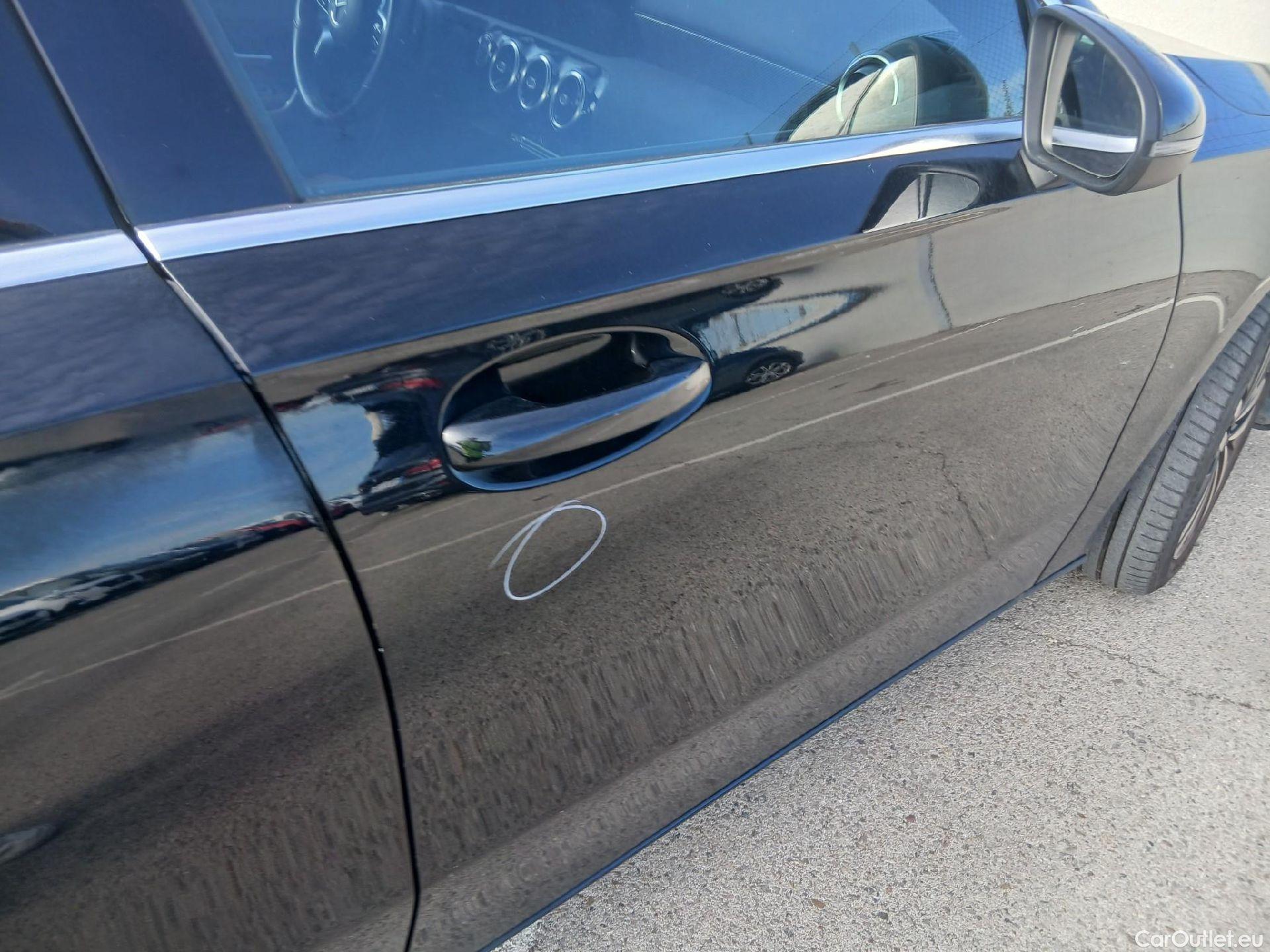  Mercedes  A-Klasse MERCEDES-BENZ Clase A / 2018 / 5P / berlina con portón A 250 e #33