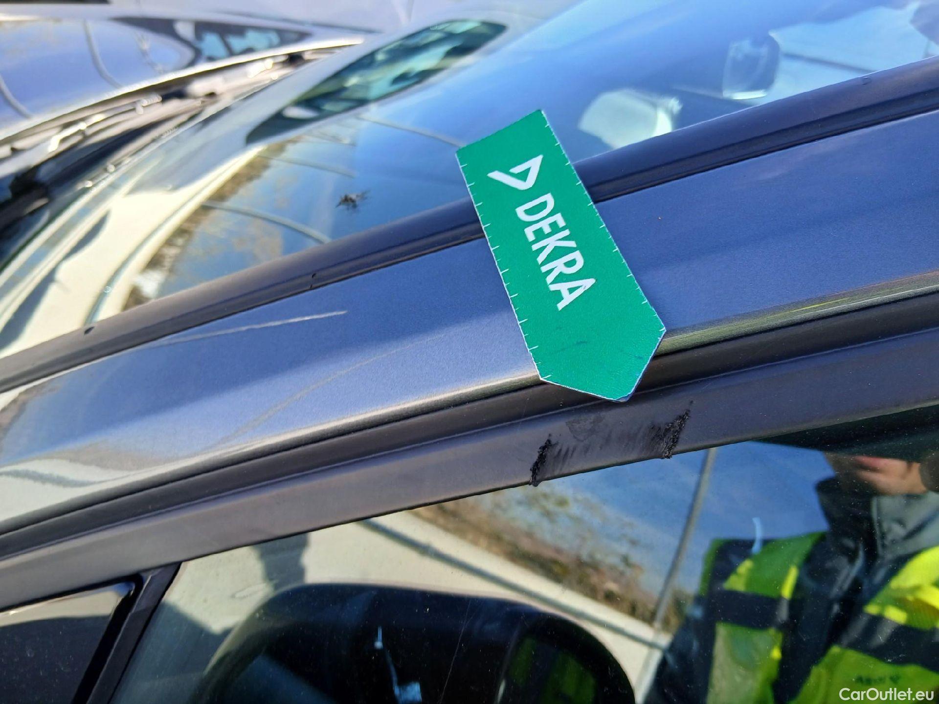 Volvo  XC 40 VOLVO XC40 / 2017 / 5P / todoterreno 1.5 T3 #16