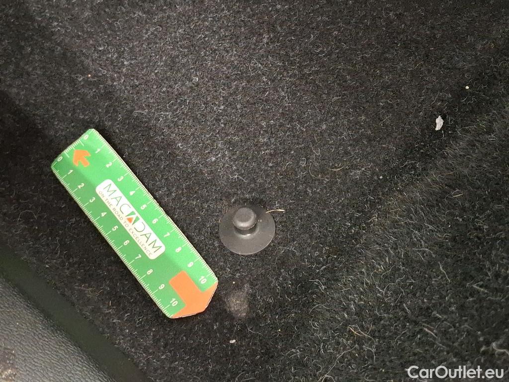  Volvo  XC 40 XC40 Momentum 2WD 2.0 D3 150CV BVA8 E6dT #9