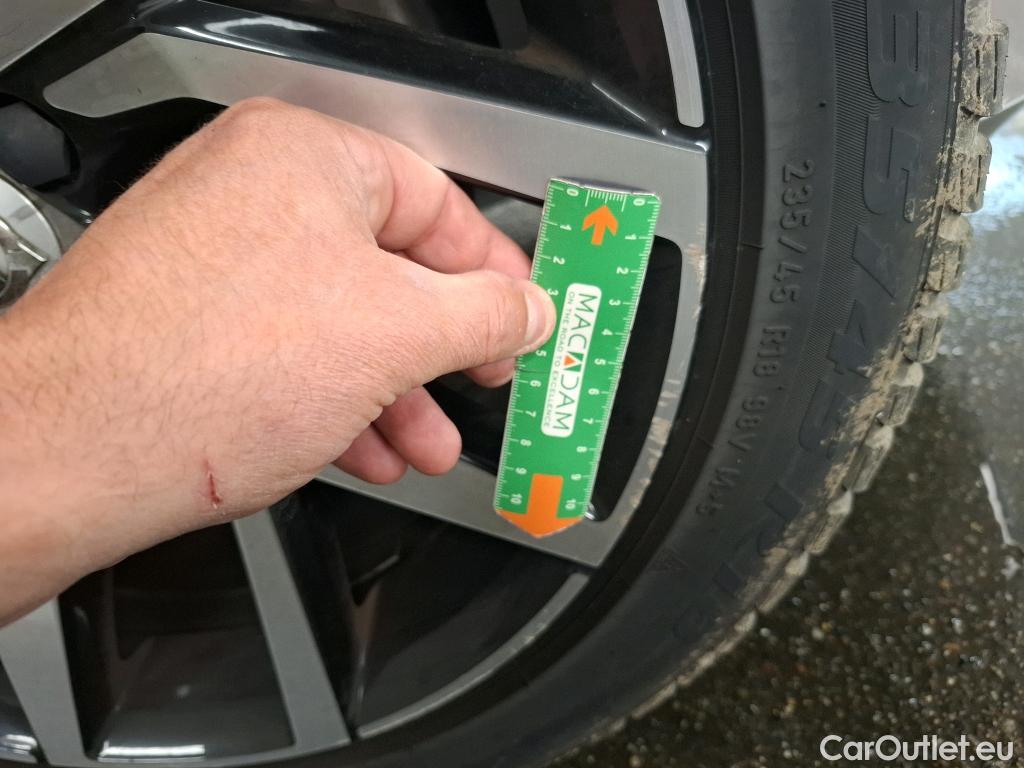  Volvo  V60  Kombi Momentum 2.0 D3 150CV BVA8 E6dT #42