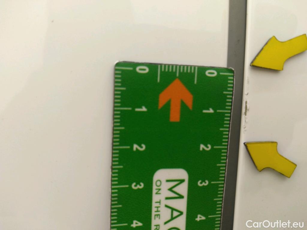 Citroen  C3  Société Feel Nav 1.5 BlueHDI 100CV BVM5 E6dT #32