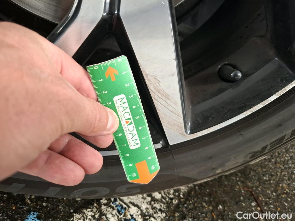  Volvo  V60  Kombi Momentum 2.0 D3 150CV BVA8 E6dT #26