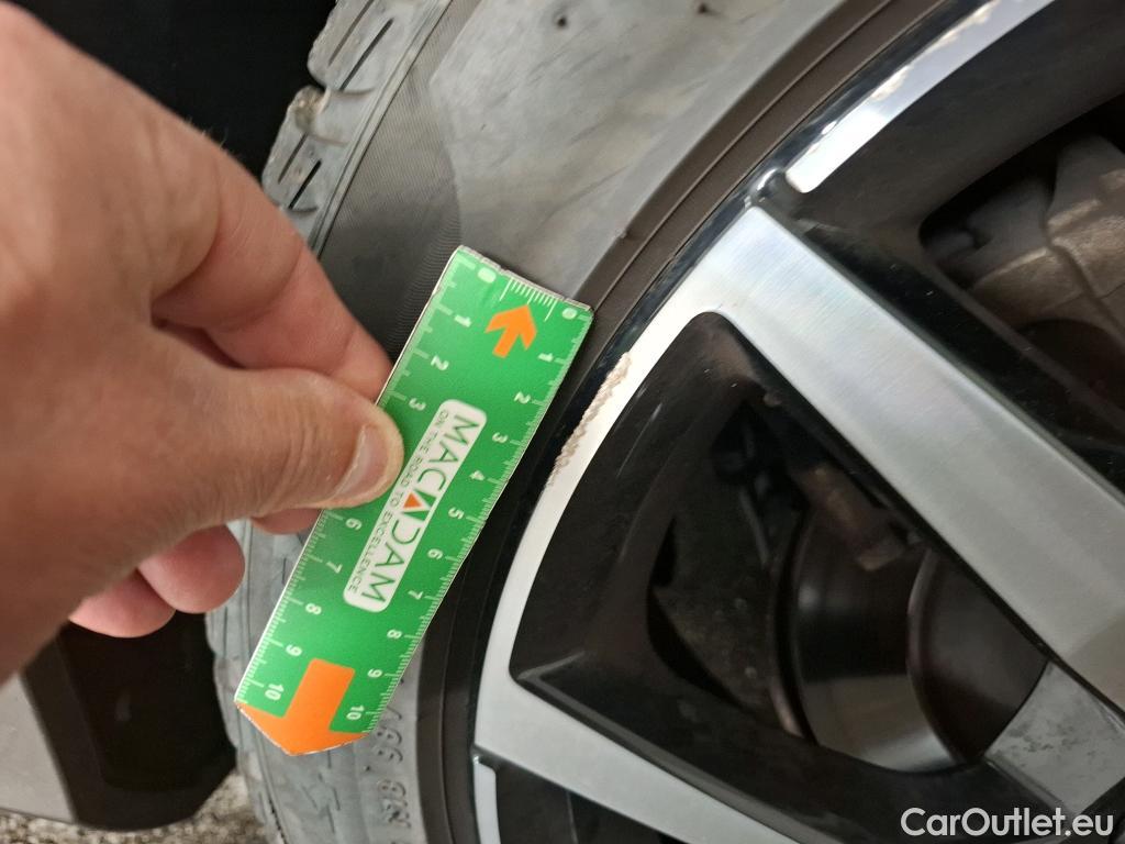  Volvo  V60  Kombi Momentum 2.0 D3 150CV BVA8 E6dT #31