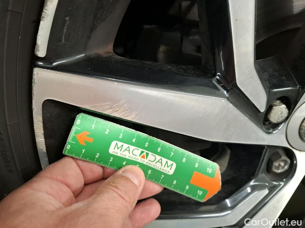  Volvo  V60  Kombi Momentum 2.0 D3 150CV BVA8 E6dT #27