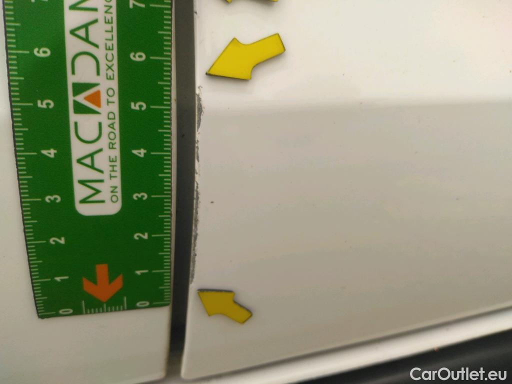 Citroen  C3  Société Feel Nav 1.5 BlueHDI 100CV BVM5 E6dT #30