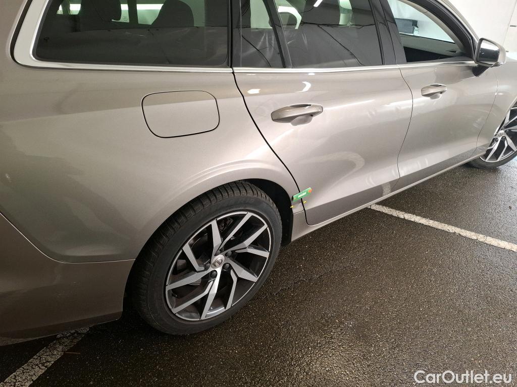  Volvo  V60  Kombi Momentum 2.0 D3 150CV BVA8 E6dT #8