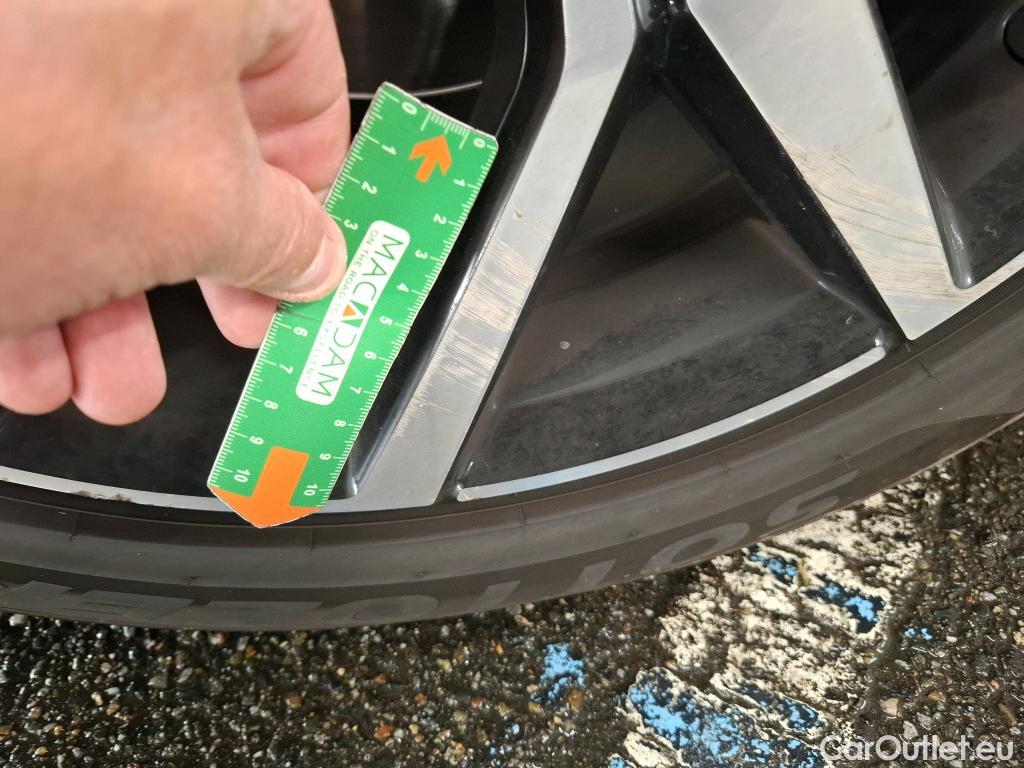  Volvo  V60  Kombi Momentum 2.0 D3 150CV BVA8 E6dT #25