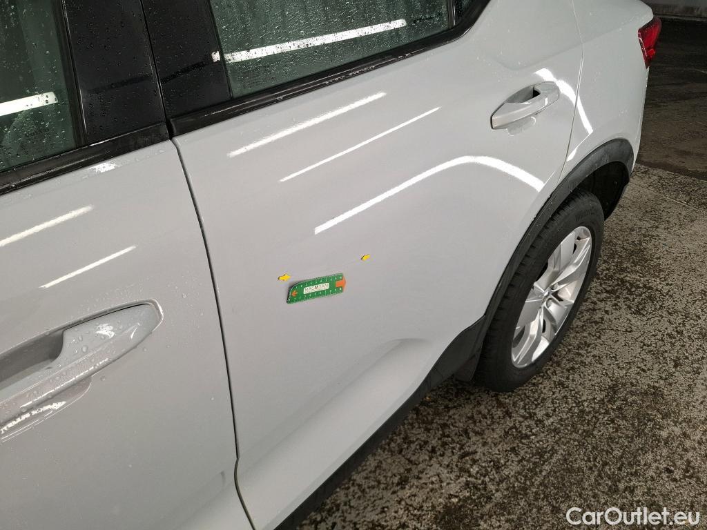  Volvo  XC 40 XC40 Momentum 2WD 2.0 D3 150CV BVA8 E6dT #1