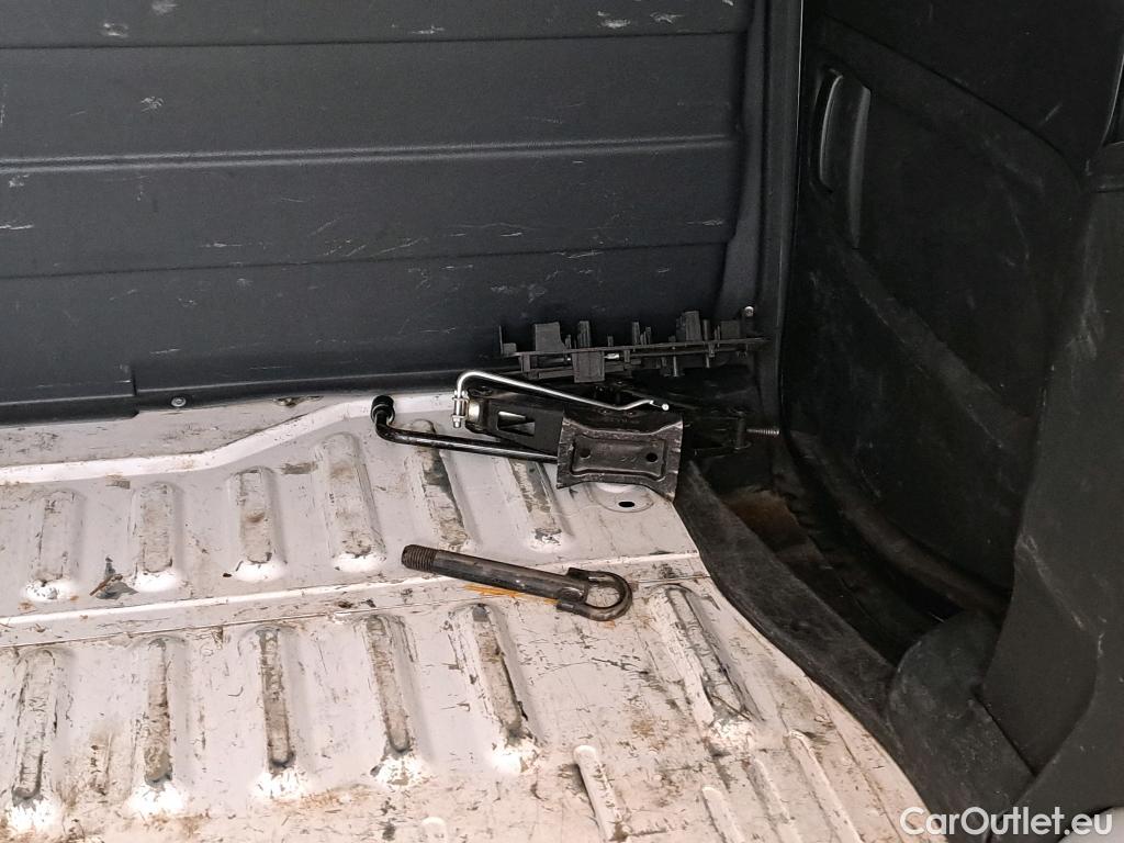 Citroen  Berlingo  Fourgon Confort L1 (Court) 1.6 100CV BVM5 E5 #12