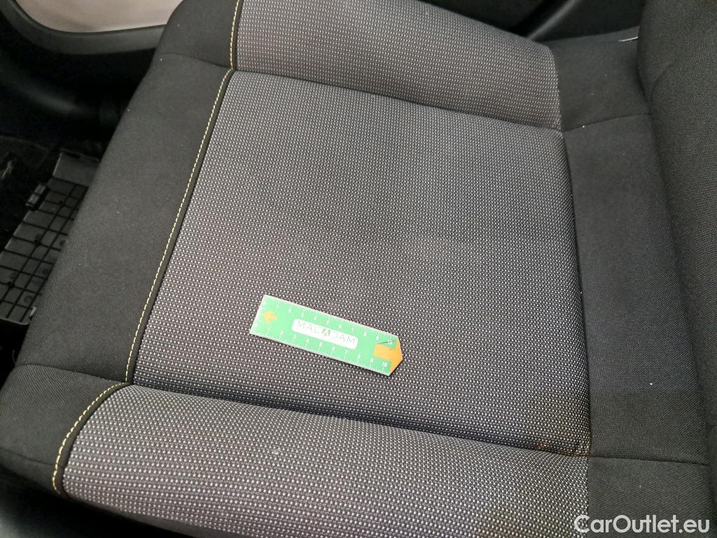  Citroen  C3  Feel Business 1.2 PureTech 80CV BVM5 E6
 #1