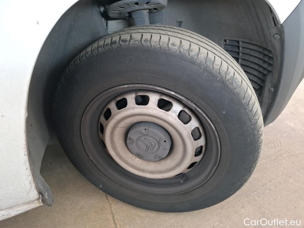 Citroen  Berlingo  Fourgon Club M 650 1.5 BlueHDi 75CV BVM5 E6dT #24