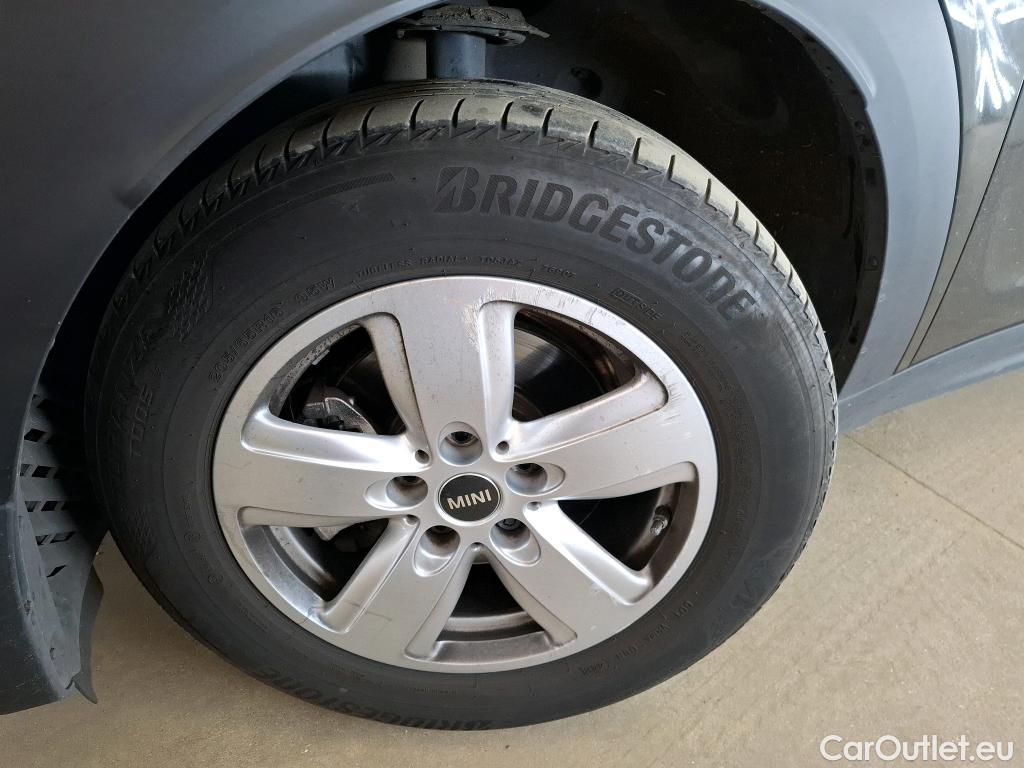  Mini  Countryman MINI  / 2020 / 5P / Crossover One Essential 102 ch BVA7 #13