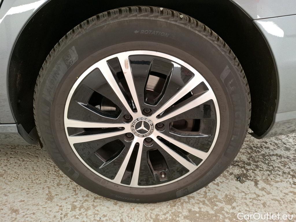 Mercedes  E-Klasse MERCEDES-BENZ Classe E Berline / 2016 / 4P / Berline E 200 d Avantgarde Line BA9 #24