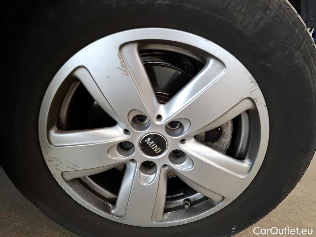  Mini  Countryman MINI  / 2020 / 5P / Crossover One Essential 102 ch BVA7 #22