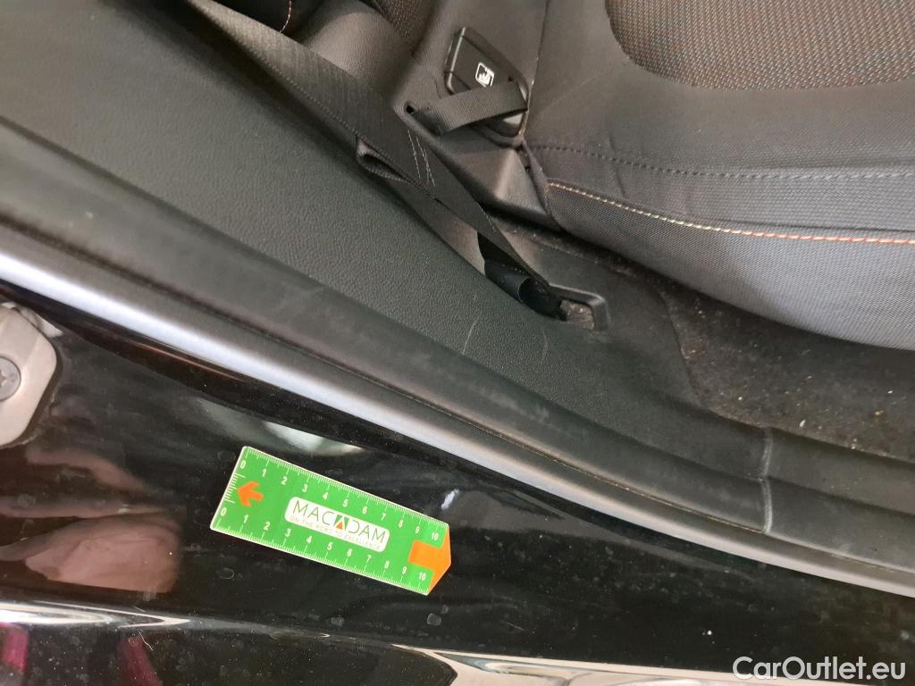  Mini  Countryman MINI  / 2020 / 5P / Crossover One Essential 102 ch BVA7 #33