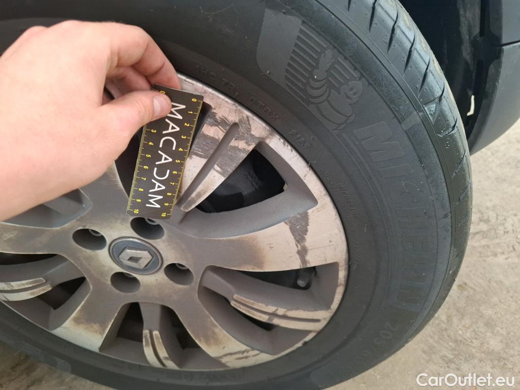  Renault  Captur  Business 0.9 TCe 90CV BVM5 E6 / TRANSFO VP VF #40