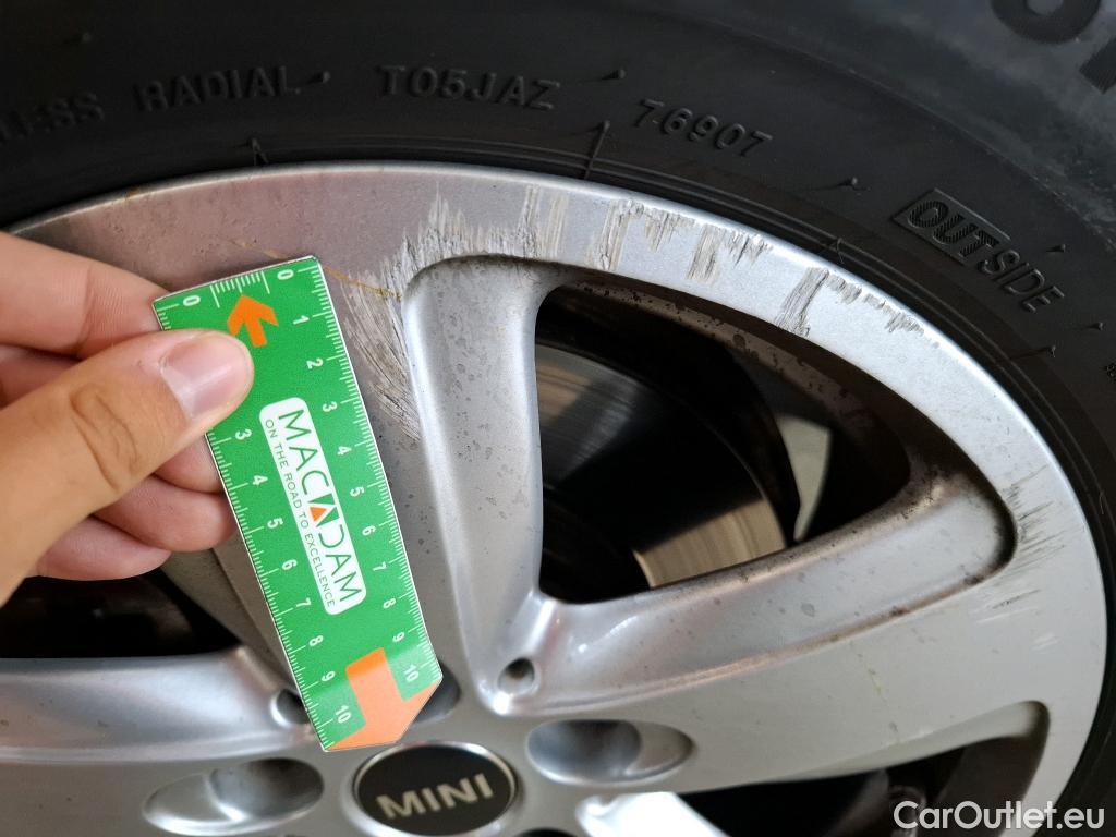  Mini  Countryman MINI  / 2020 / 5P / Crossover One Essential 102 ch BVA7 #16