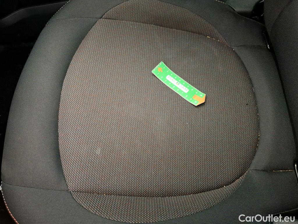  Mini  Countryman MINI  / 2020 / 5P / Crossover One Essential 102 ch BVA7 #43