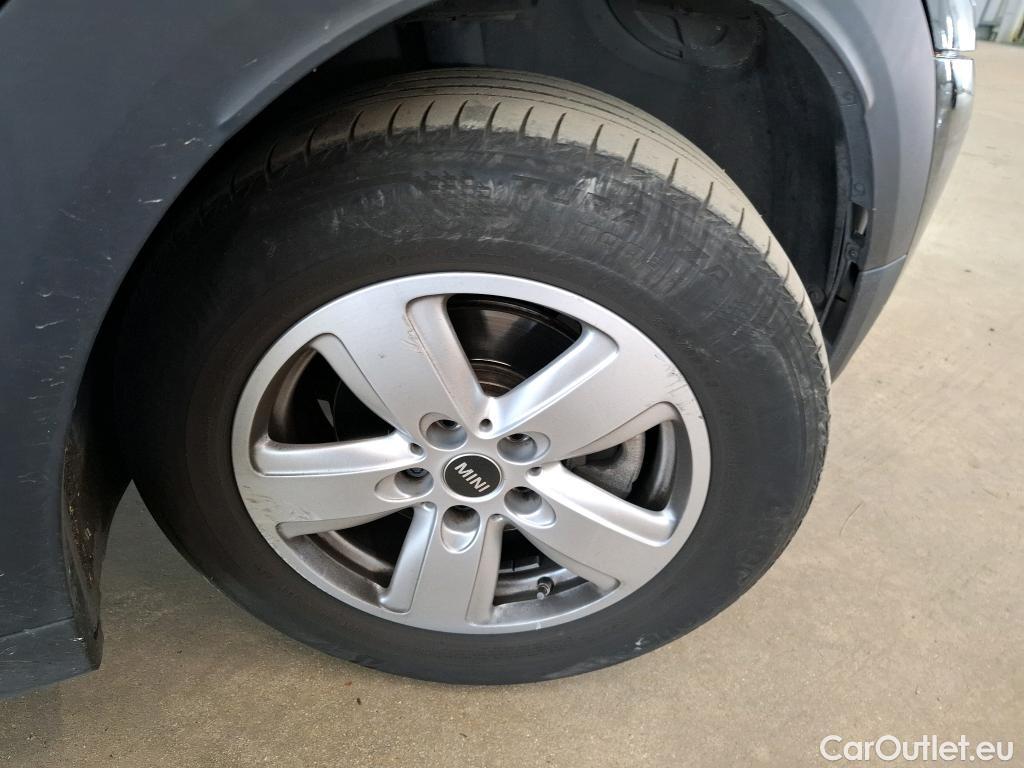  Mini  Countryman MINI  / 2020 / 5P / Crossover One Essential 102 ch BVA7 #21