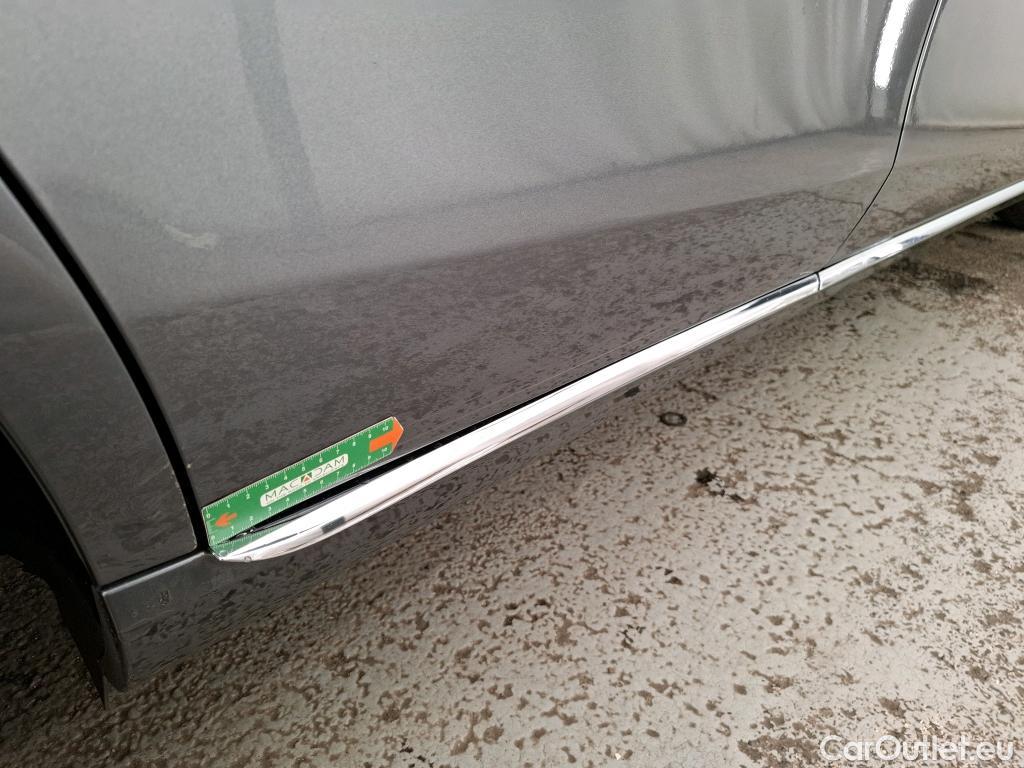 Mercedes  E-Klasse MERCEDES-BENZ Classe E Berline / 2016 / 4P / Berline E 200 d Avantgarde Line BA9 #20