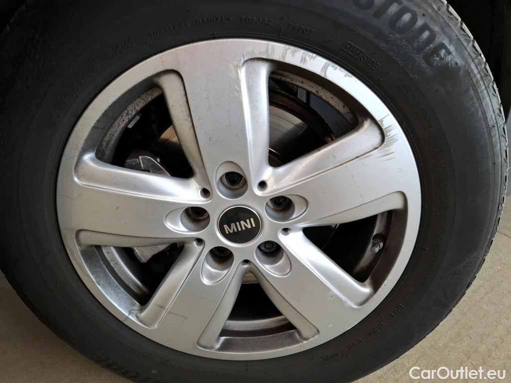  Mini  Countryman MINI  / 2020 / 5P / Crossover One Essential 102 ch BVA7 #14