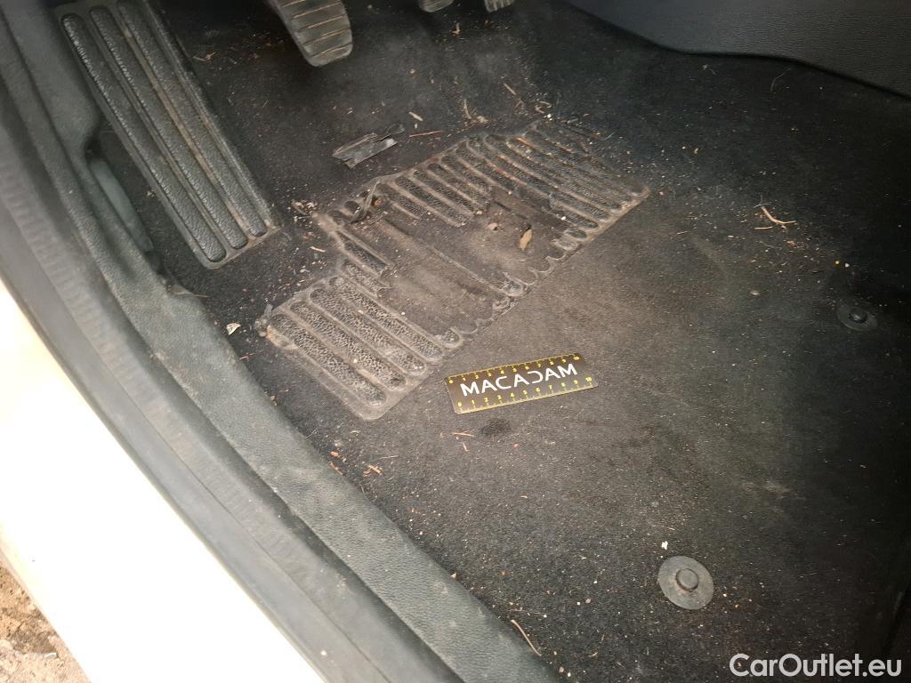  Renault  Captur  Business 0.9 TCe 90CV BVM5 E6 / TRANSFO VP VF #1