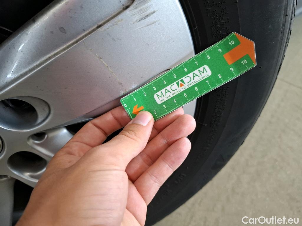  Mini  Countryman MINI  / 2020 / 5P / Crossover One Essential 102 ch BVA7 #18