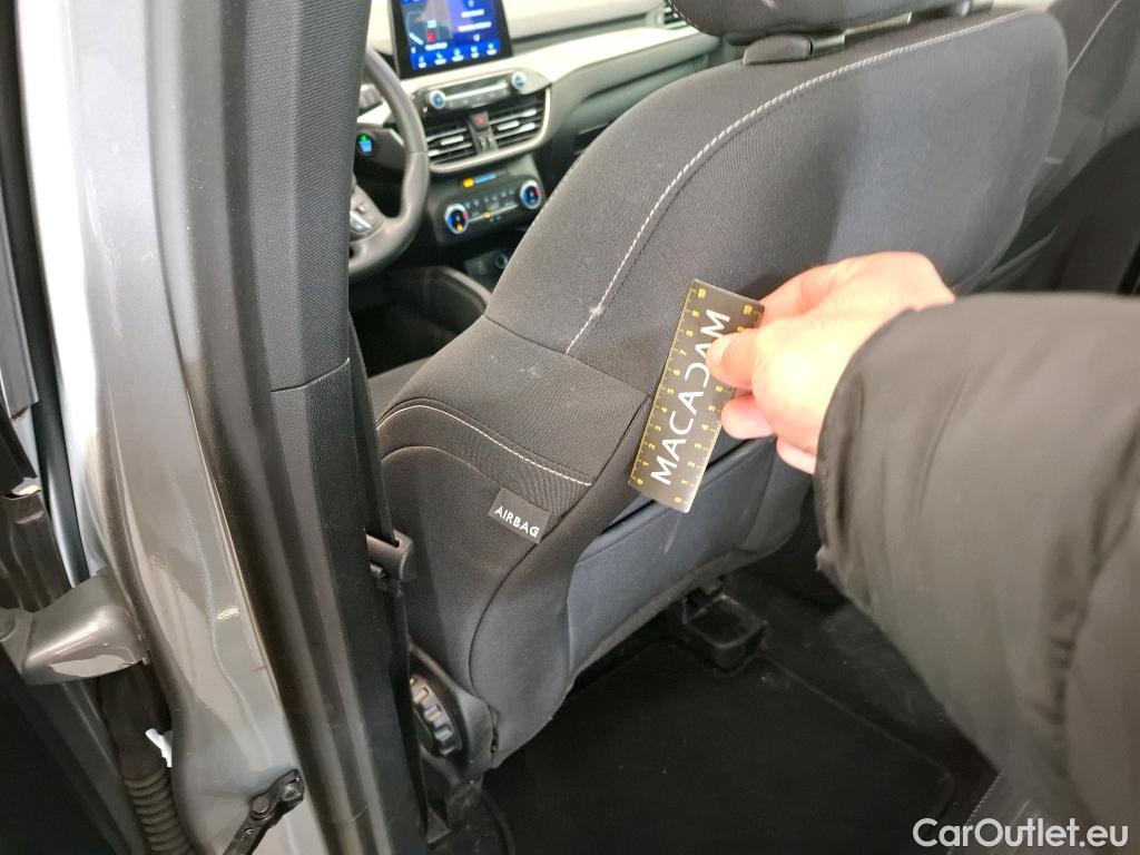 Ford  Kuga  Titanium Hybrid 2.5 190CV BVA6 E6dT #23