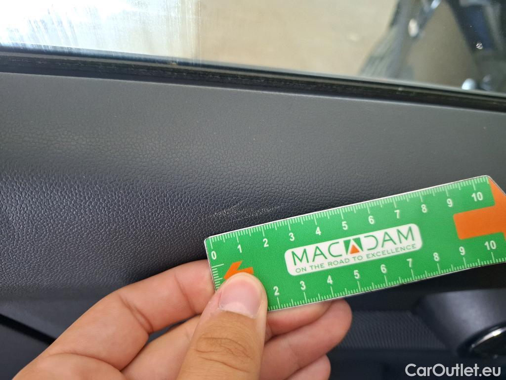  Mini  Countryman MINI  / 2020 / 5P / Crossover One Essential 102 ch BVA7 #28