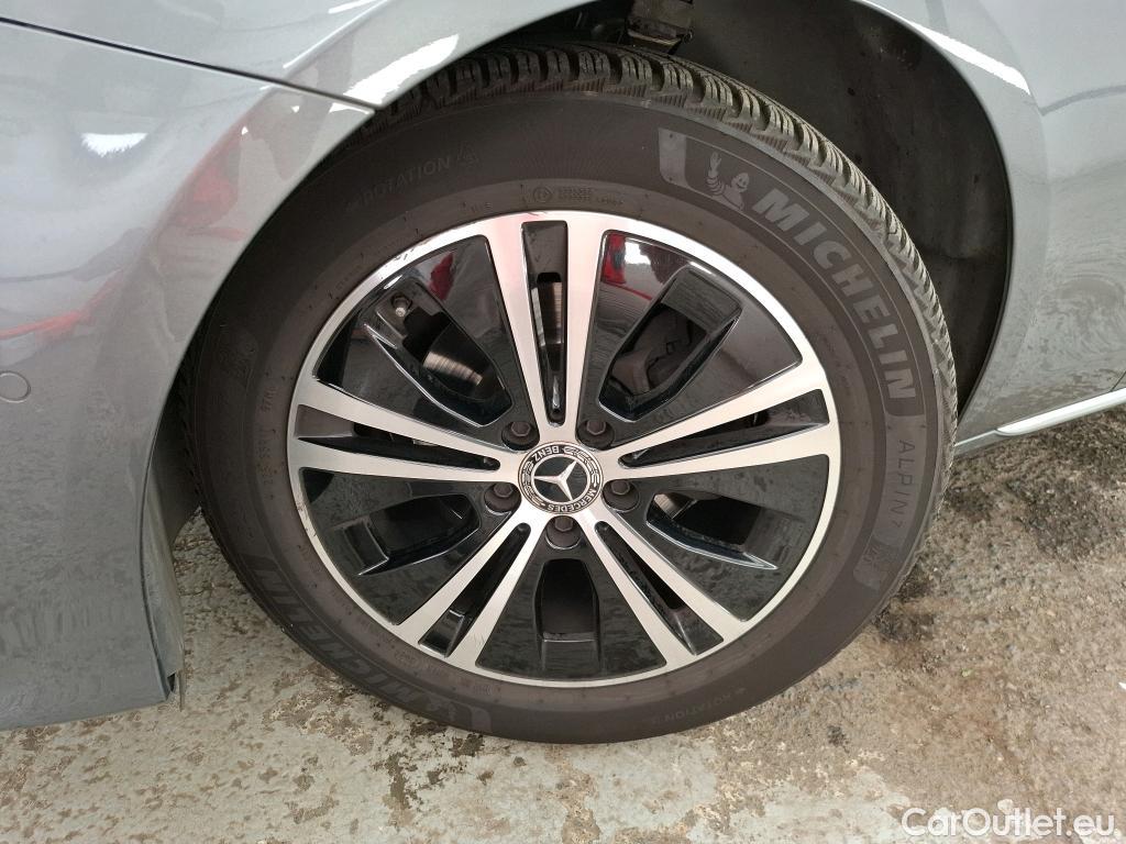 Mercedes  E-Klasse MERCEDES-BENZ Classe E Berline / 2016 / 4P / Berline E 200 d Avantgarde Line BA9 #25