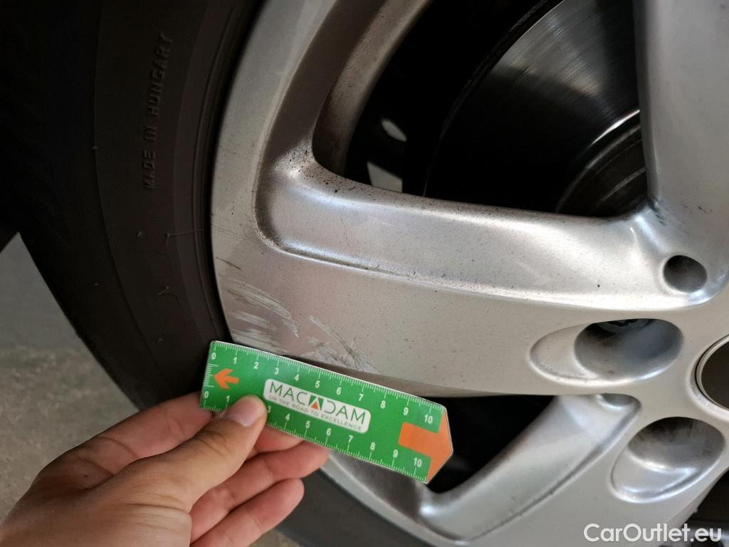  Mini  Countryman MINI  / 2020 / 5P / Crossover One Essential 102 ch BVA7 #24