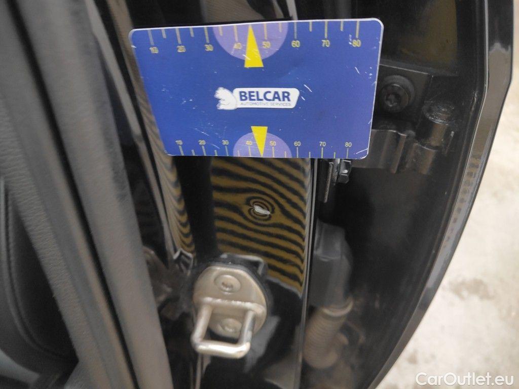 Audi  Q2 Audi  1.6 30 TDI 85kW 5d #37