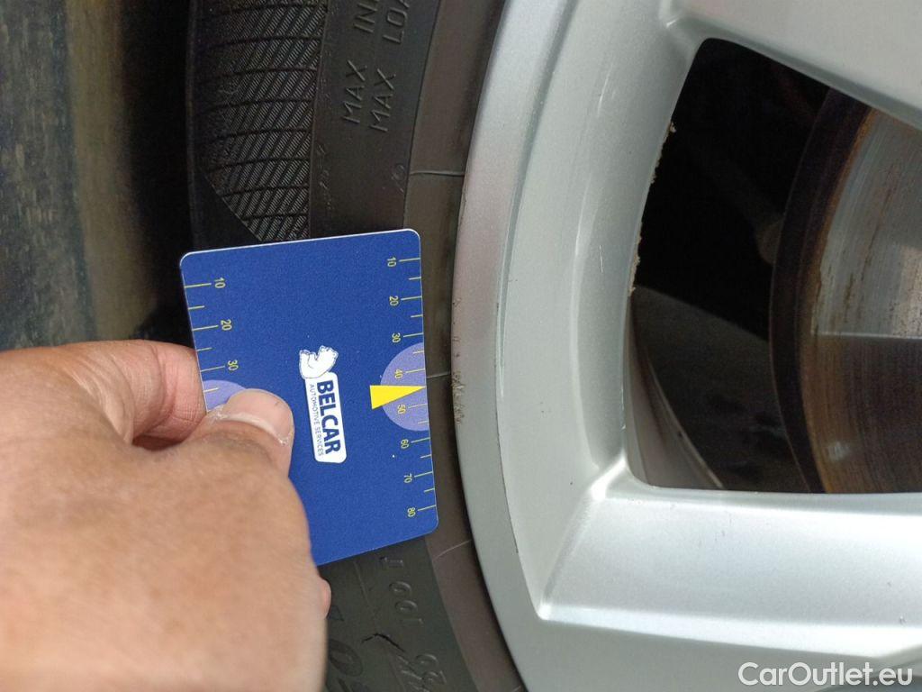 Audi  Q4 E-Tron Audi  40 e-tron S Line 5d #81