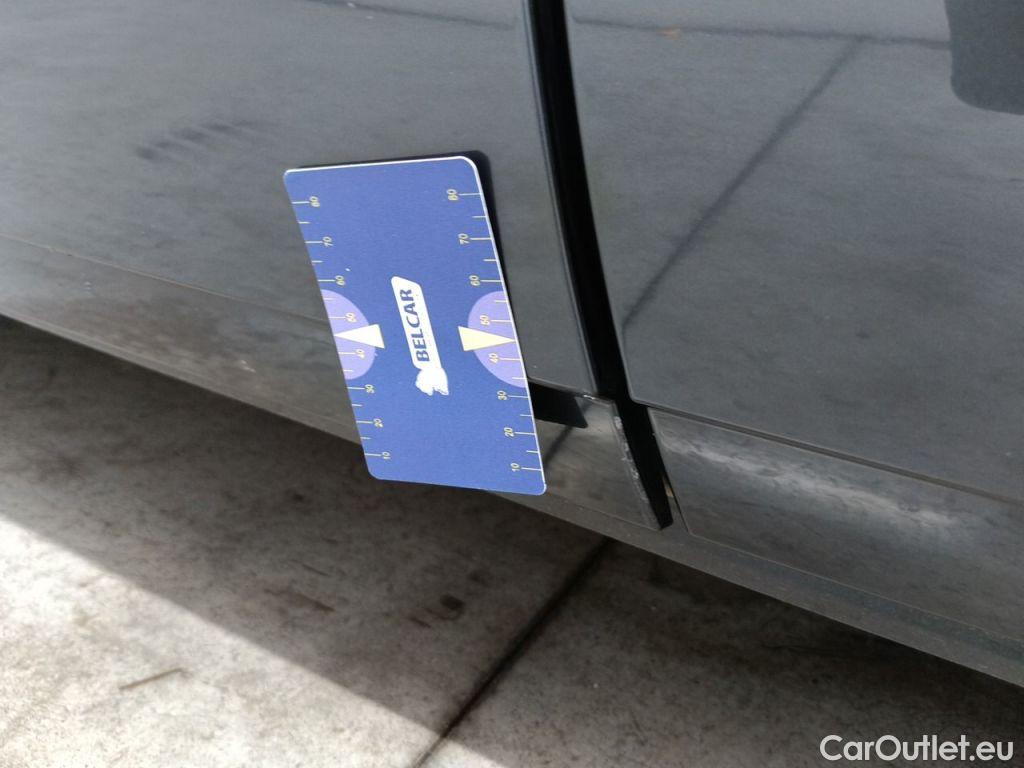 Audi  Q4 E-Tron Audi  40 e-tron S Line 5d #29