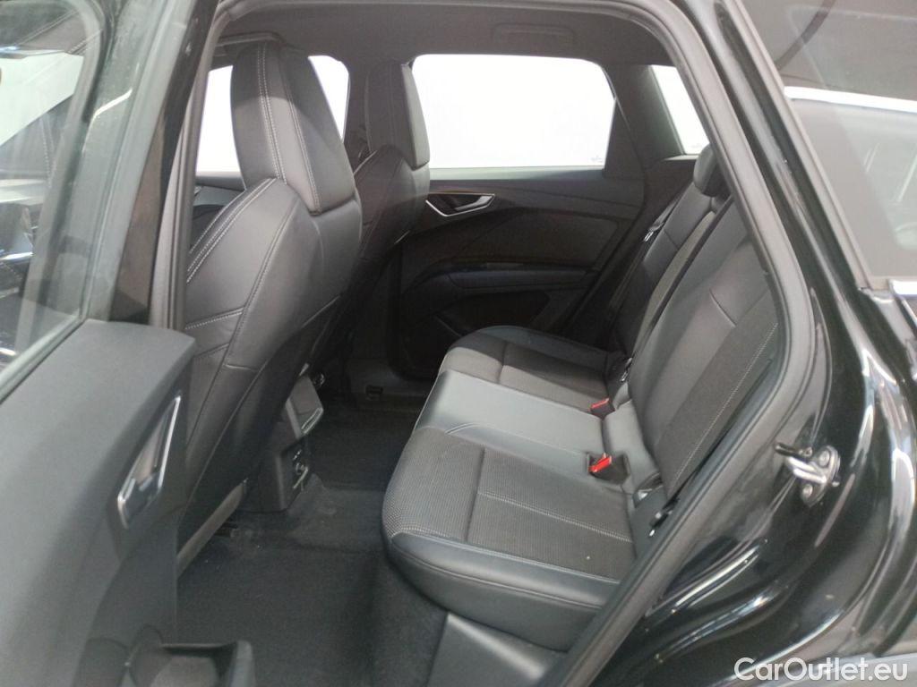 Audi  Q4 E-Tron Audi  40 e-tron S Line 5d #10