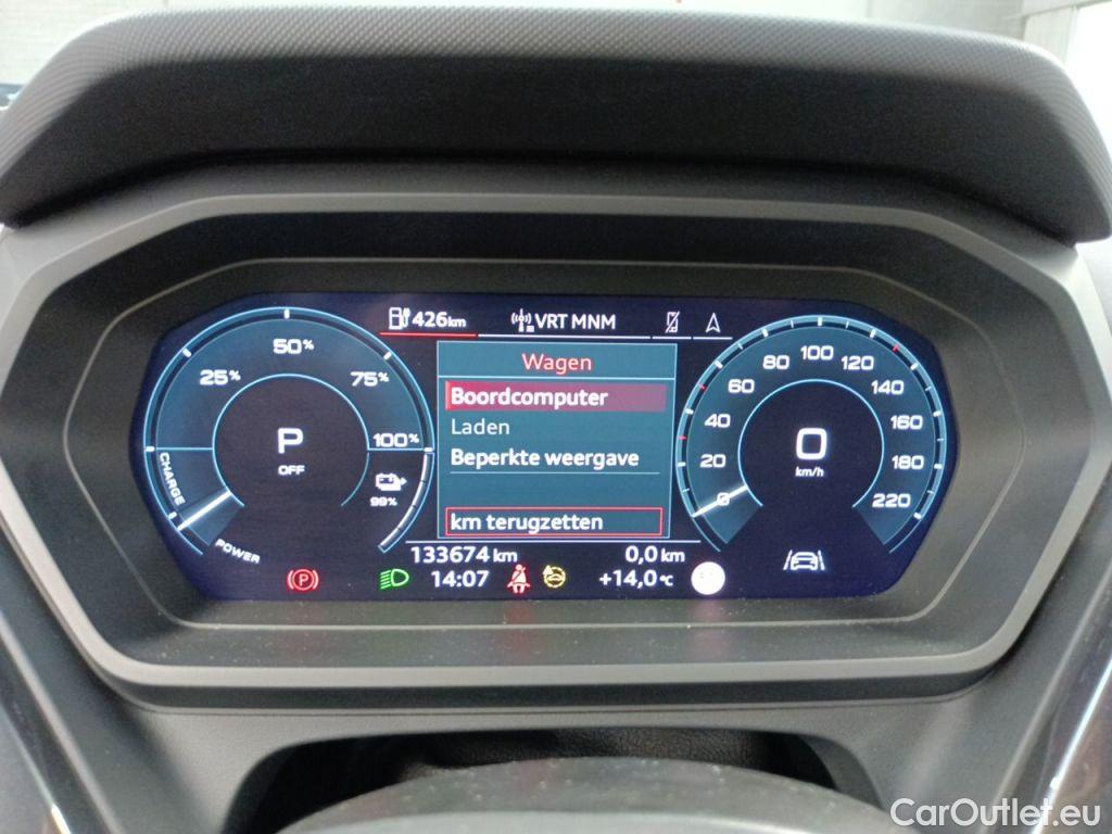 Audi  Q4 E-Tron Audi  40 e-tron S Line 5d #6