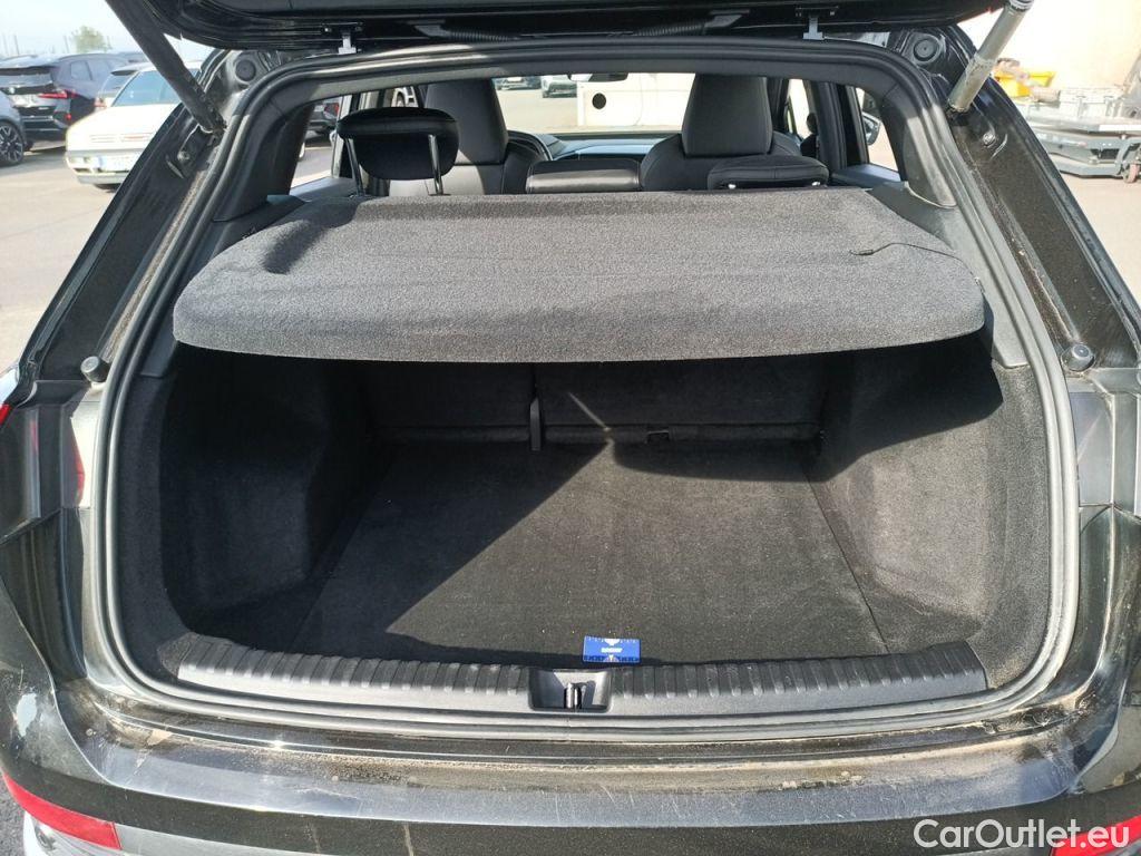 Audi  Q4 E-Tron Audi  40 e-tron S Line 5d #105