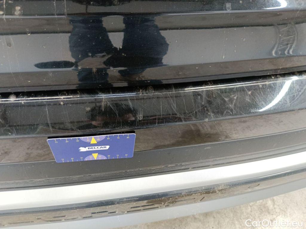 Audi  Q4 E-Tron Audi  40 e-tron S Line 5d #52