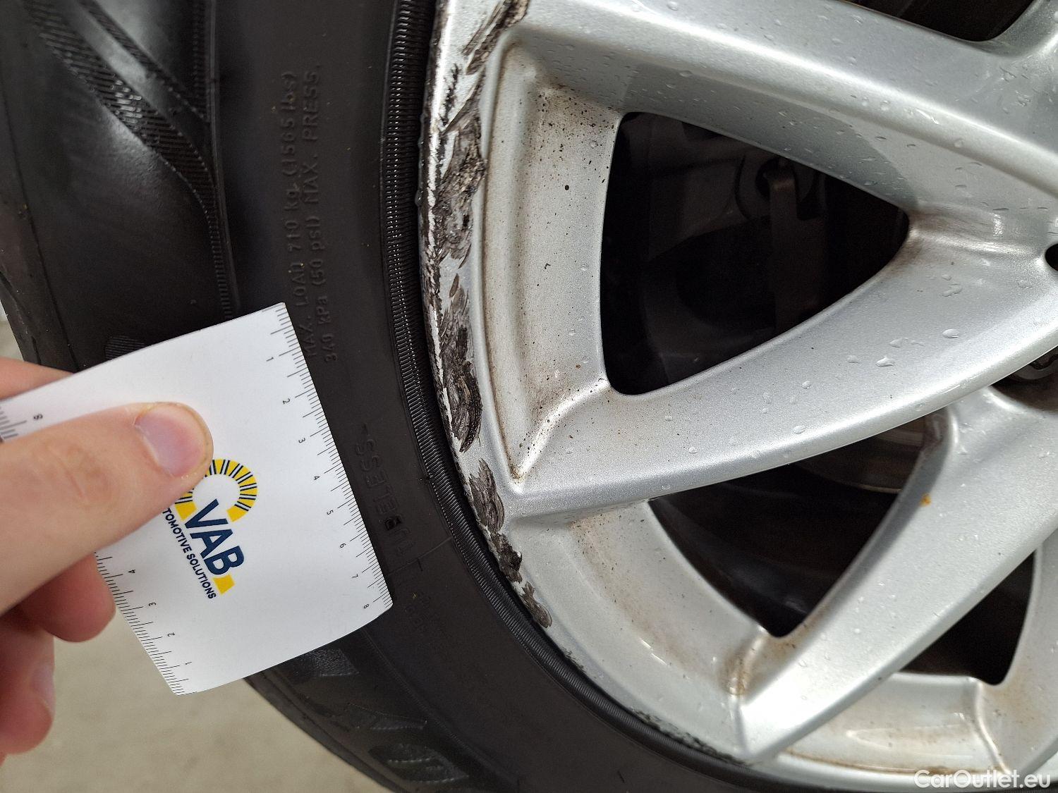  Bmw  Serie 2 BMW, 2-serie GranTour '18, BMW 2 Reeks Gran Tourer 216d (85kW) Aut. 5d #4