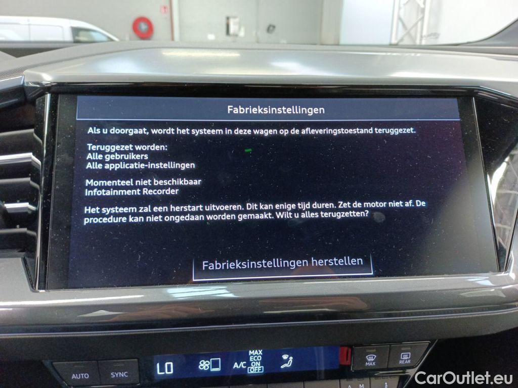 Audi  Q4 E-Tron Audi  40 e-tron S Line 5d #15