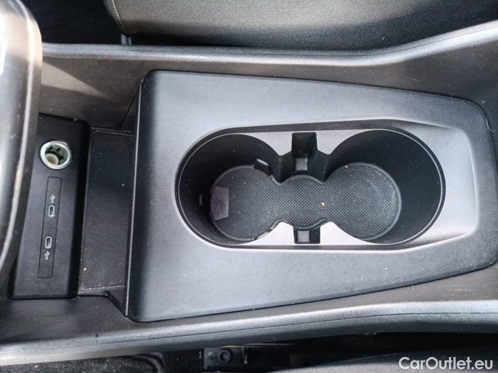 Audi  Q4 E-Tron Audi  40 e-tron S Line 5d #104