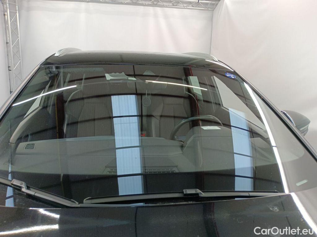 Audi  Q4 E-Tron Audi  40 e-tron S Line 5d #19