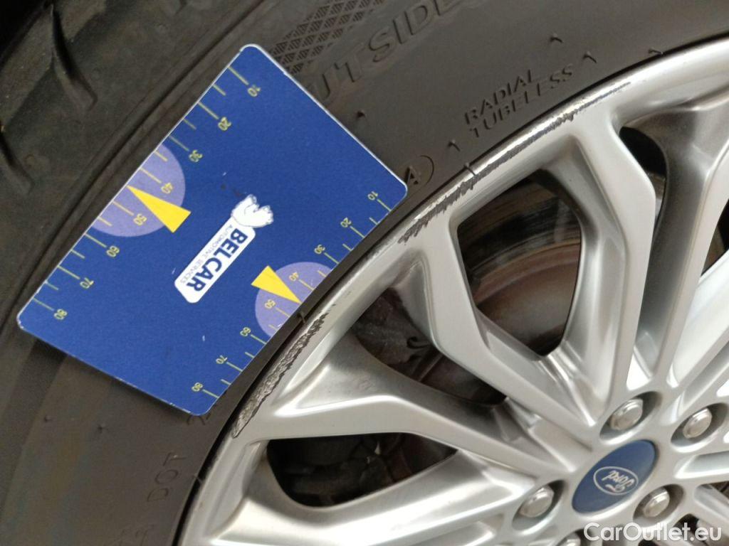 Ford  Mondeo Ford  Clipper 2.0 HEV 140kW Aut. Titanium HEV 5d #67