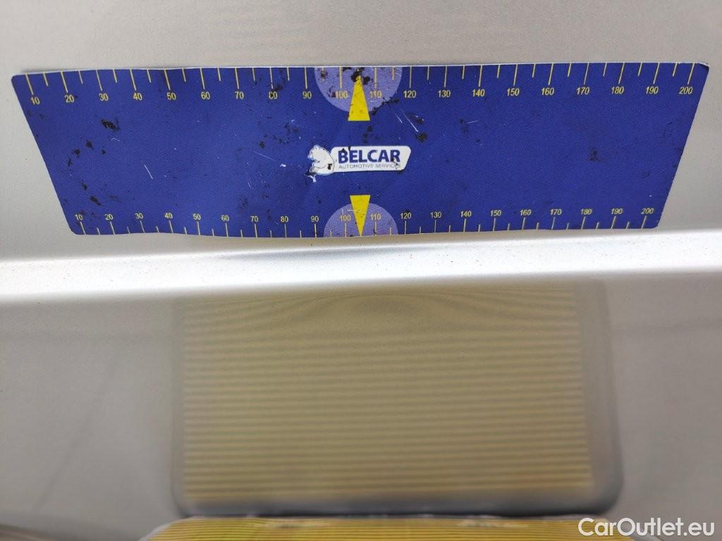 Opel  Movano Opel  2.3 Turbo D 99kW L2H2 3.3T 4d #48